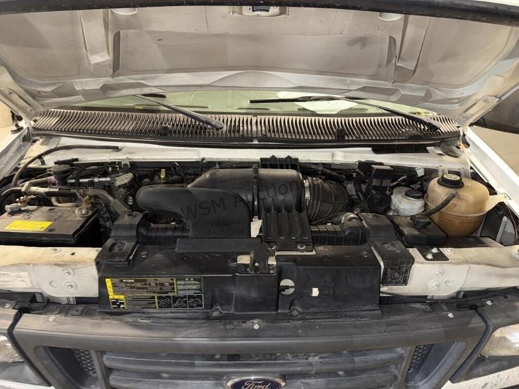 2006-ford-cargo-image-15