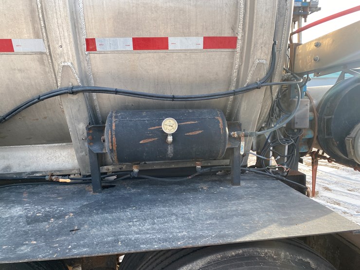 1980-trailmobile-tanker-image-21