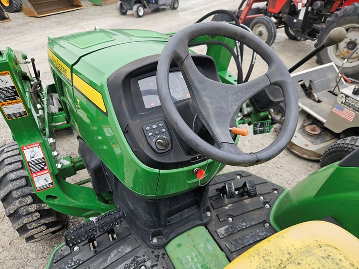 2023-john-deere-4052m-image-13