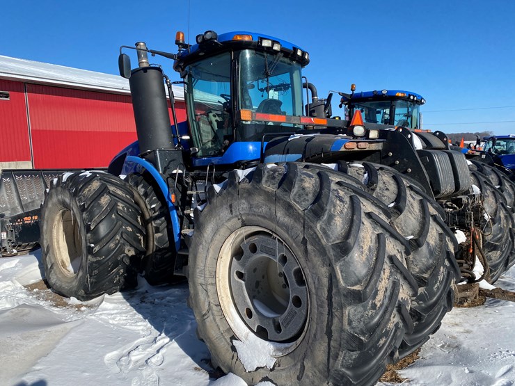 2012-new-holland-670-image-12