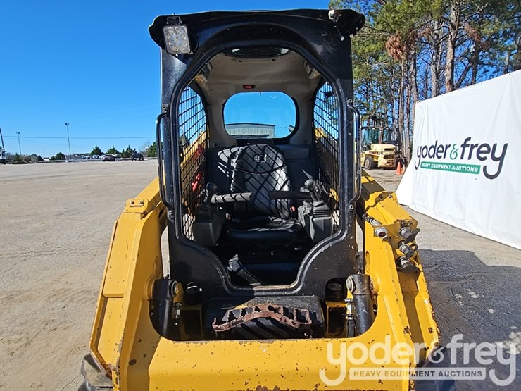 2021-caterpillar-226d3-image-33