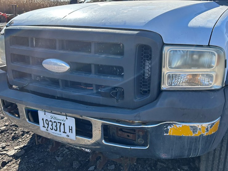 2005-ford-f550-image-10