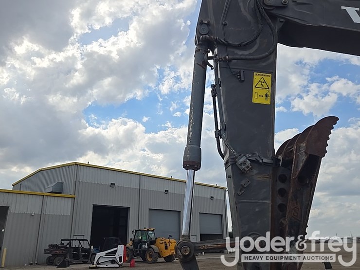 2018-volvo-ec200el-image-47