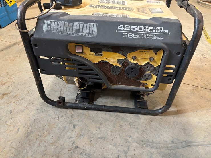 #3652-•-champion-portable-generator-image-1