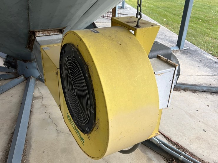 lot-22.-cenex-hopper-bin,-micada-bottom,-includes-golden-aire-single-phase-bin-fan-image-9