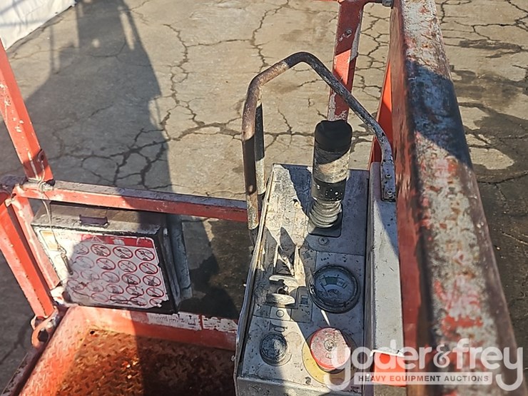 2017-skyjack-sjiii3226-image-21