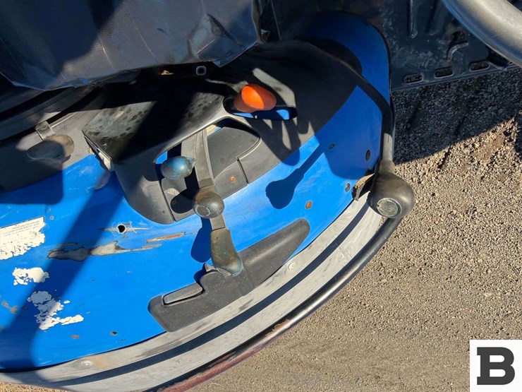 new-holland-t4030f-image-40