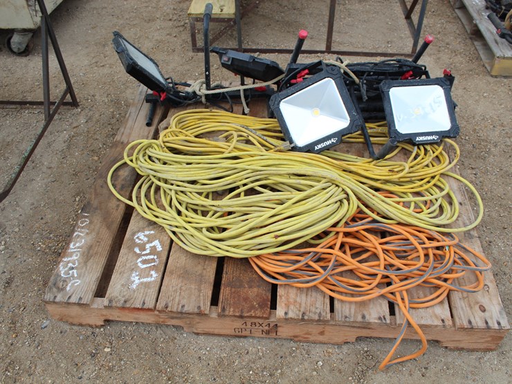 #6502-•-extension-cords-and-husky-work-lights-image-2