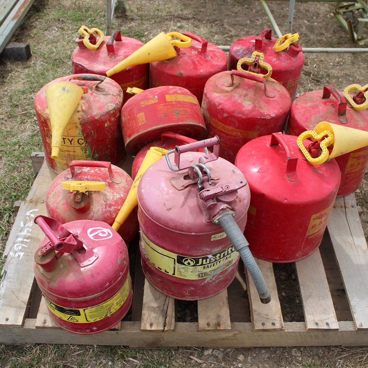 #34165 • GAS CANS