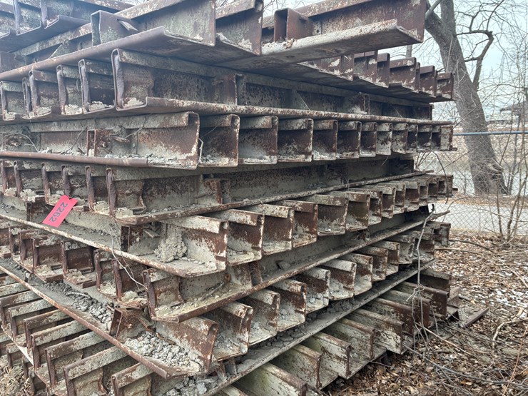 #2262-•-approx.-8"-concrete-forms-image-3