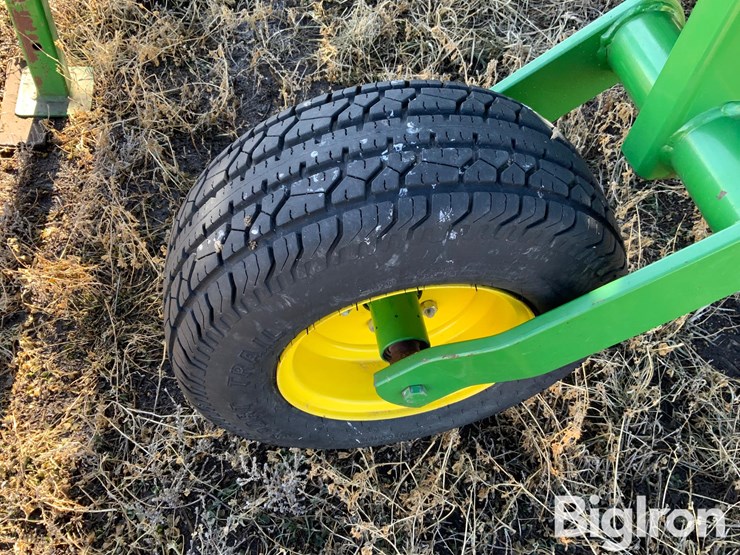 2022-john-deere-60-image-17