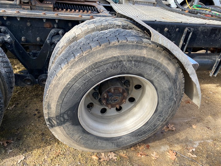 2000-kenworth-t800-image-31