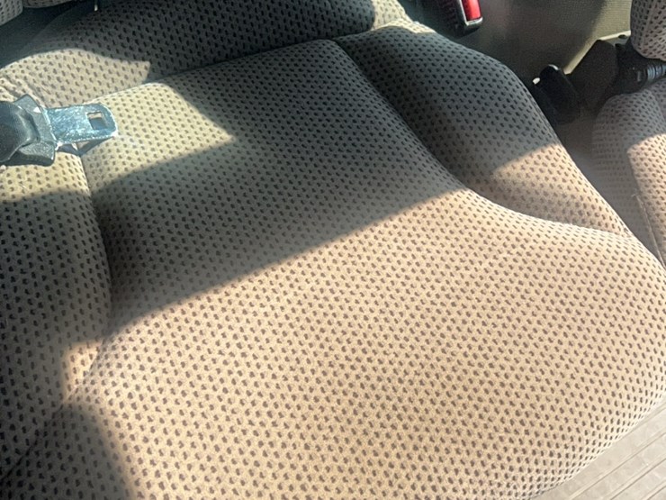 2016-john-deere-9520r-image-128