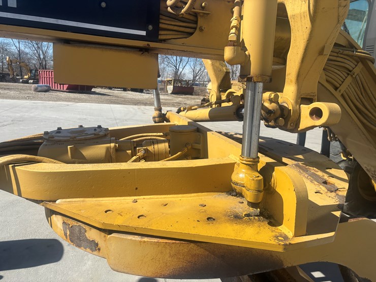 caterpillar-140h-vhp-image-63