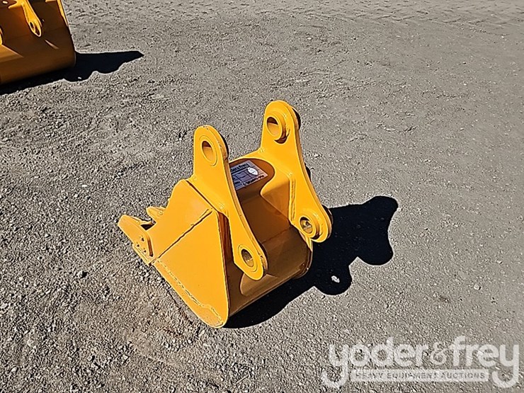 caterpillar-305-image-2