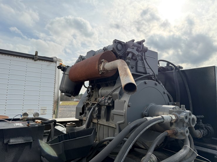 #40961-•-2011-magnolia-/-adams-t/a-fertilizer-tender-trailer-image-49