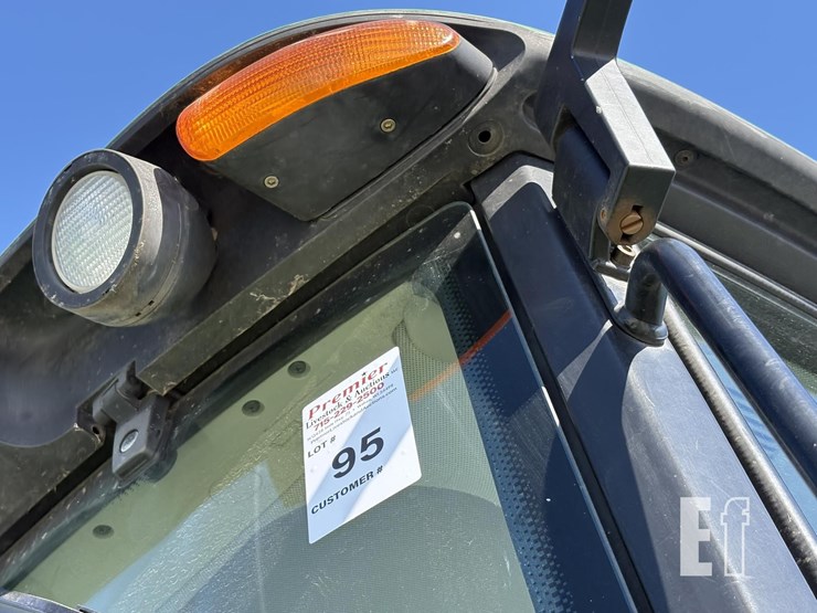 2011-john-deere-7130-image-29