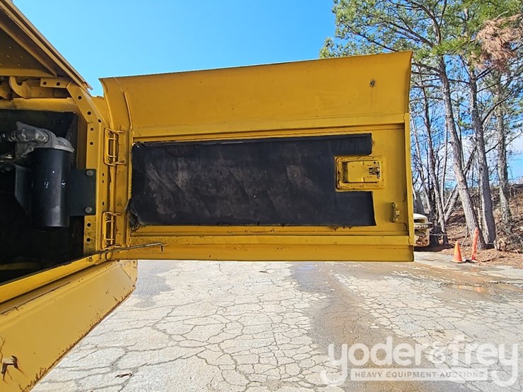 2007-komatsu-pc300-lc-image-32