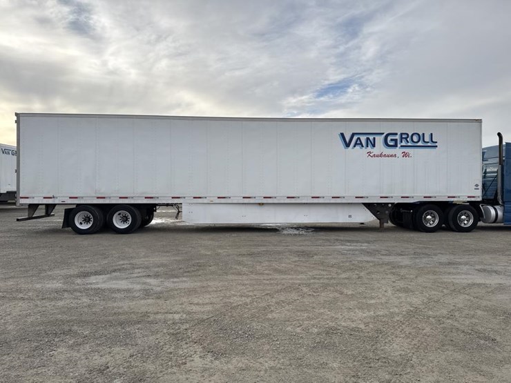 2019-utility-53'-image-6