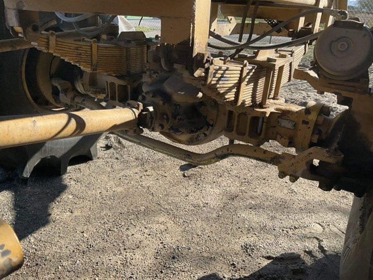 caterpillar-3208-image-11