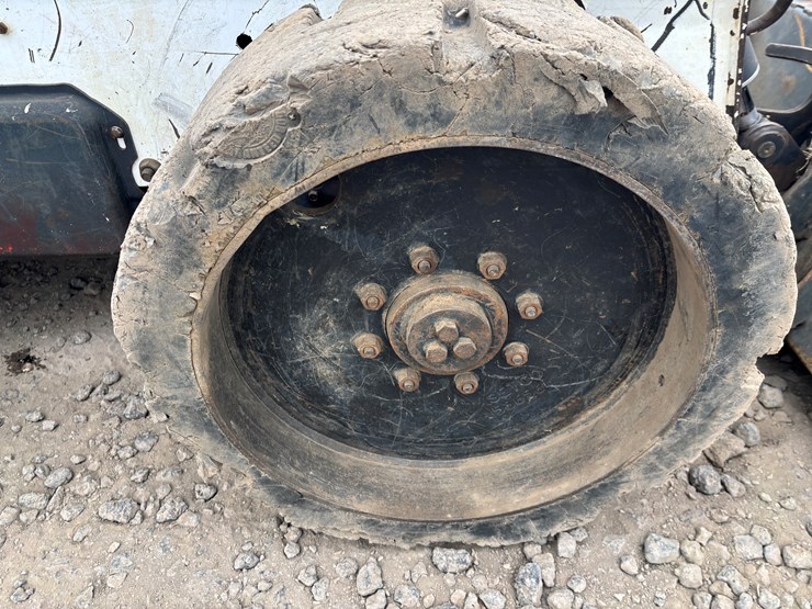 bobcat-s250-image-59