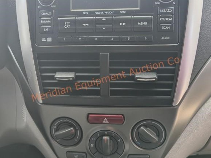 2013-subaru-forester-image-16