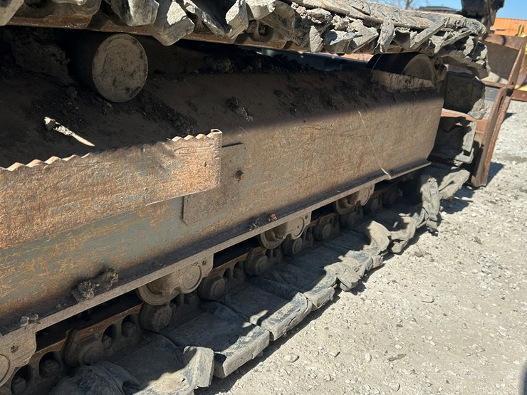 takeuchi-tb180fr-image-87