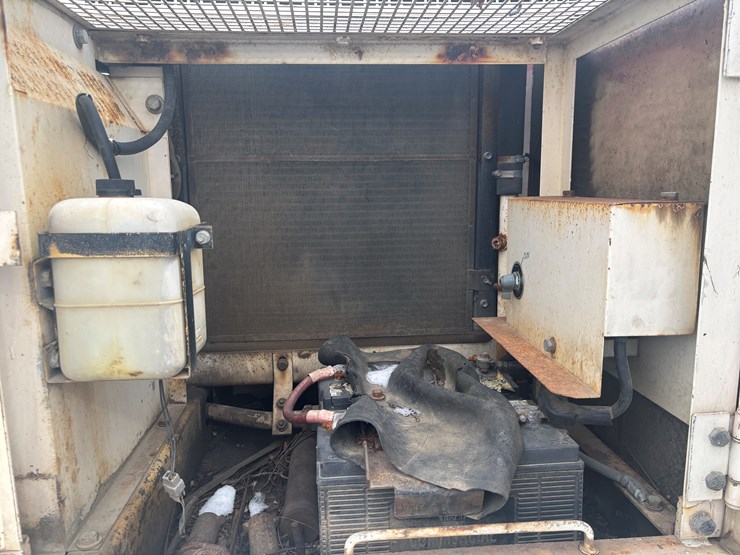 1993-link-belt-ls-2700c-image-17