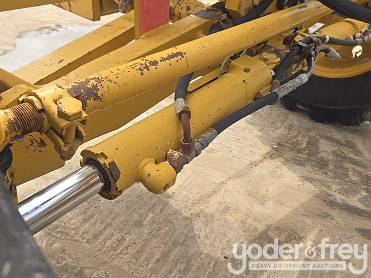 2009-caterpillar-140m-vhp-plus-image-40