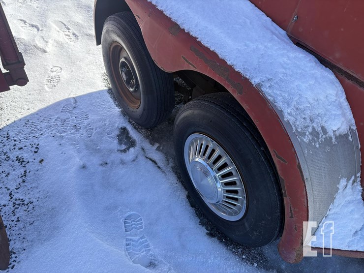 1900-10ft-stock-3-image-5