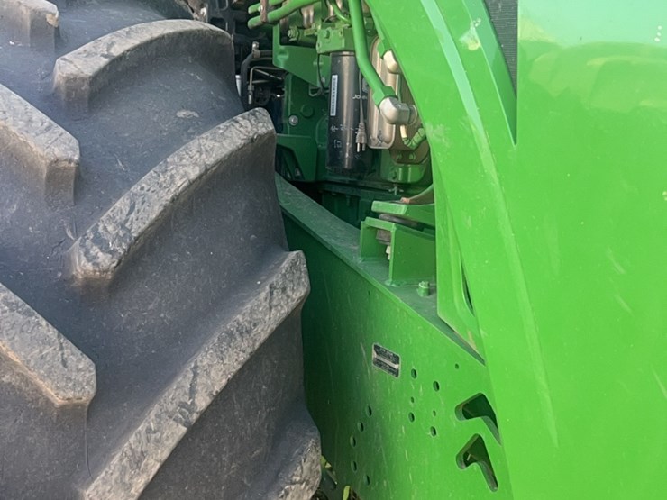 2016-john-deere-9520r-image-102