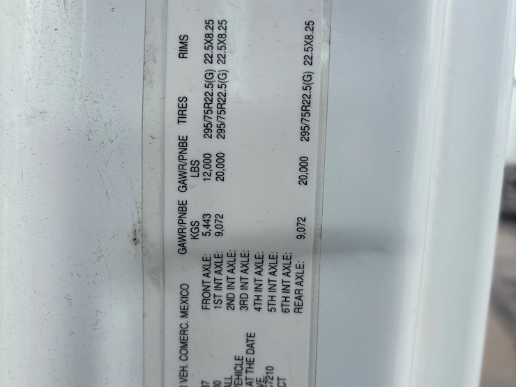 2018-freightliner-cascadia-126-image-78