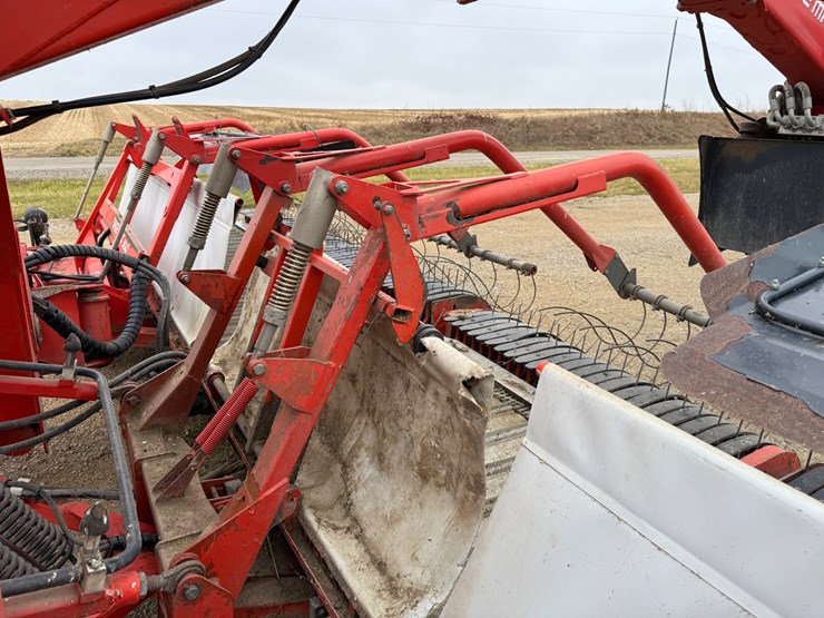 2011-kuhn-merge-maxx-900-image-8