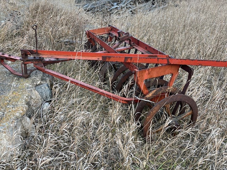lot-16.-ih-6x14-trip-beam-plow-w/-packer-image-15