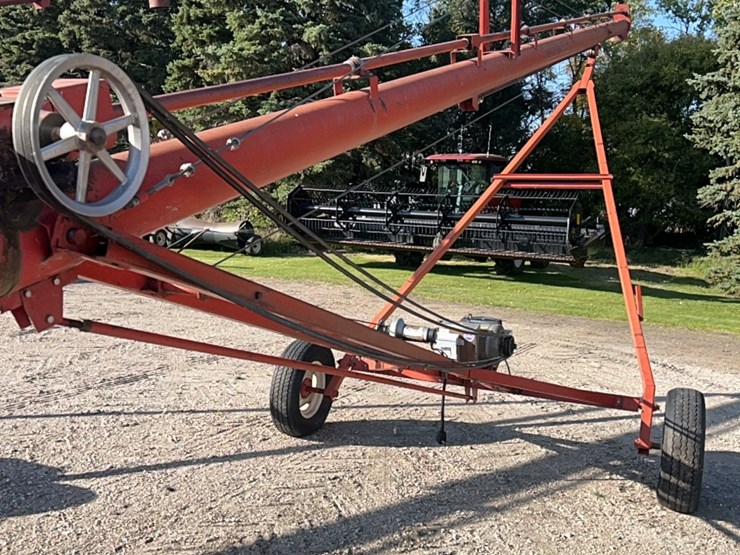 53’-x-8”-sakundiak-auger-with-10-hp-baldor-single-phase-220-electric-motor,-equipped-with-12-v-power-lift-image-12