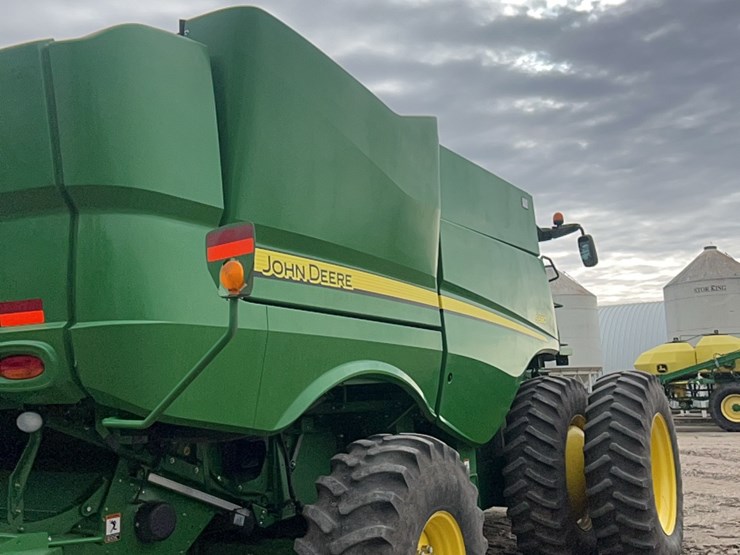 2014-john-deere-s680-image-66