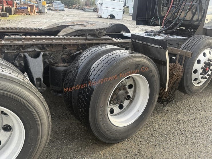 2017-international-prostar-image-24