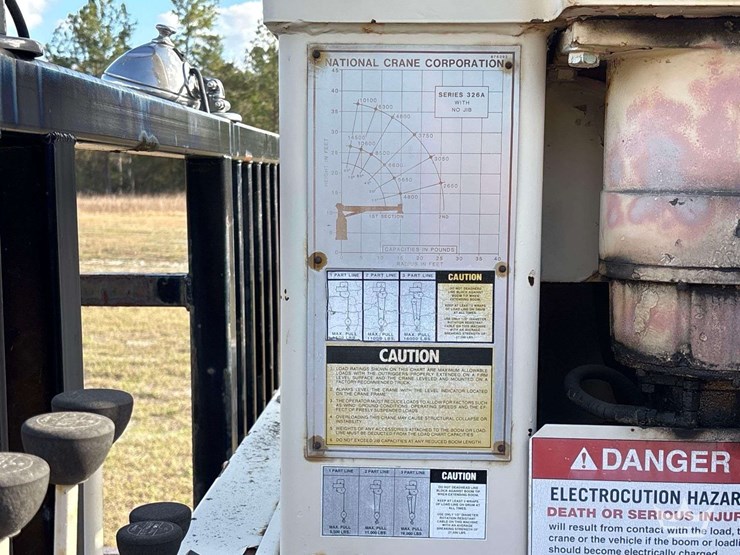 2003-international-durastar-4300-image-11