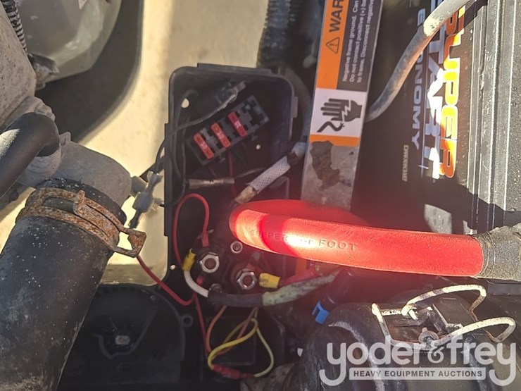 2018-club-car-carryall-300-image-23