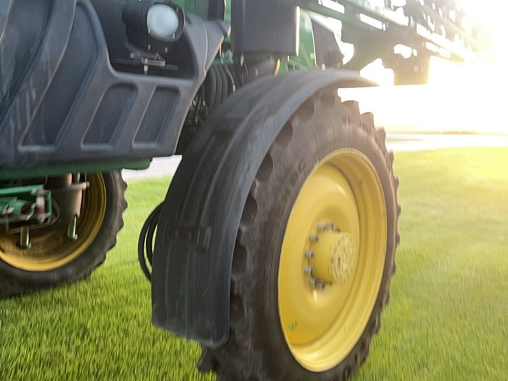 2014-john-deere-r4030-image-177