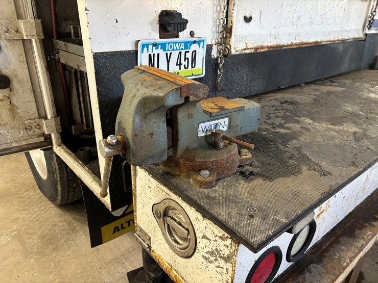 1987-peterbilt-379-image-64