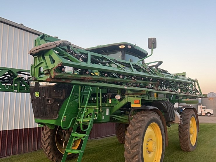 2014-john-deere-r4030-image-149