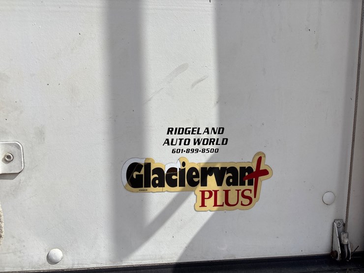 2008-ford-f550-image-9