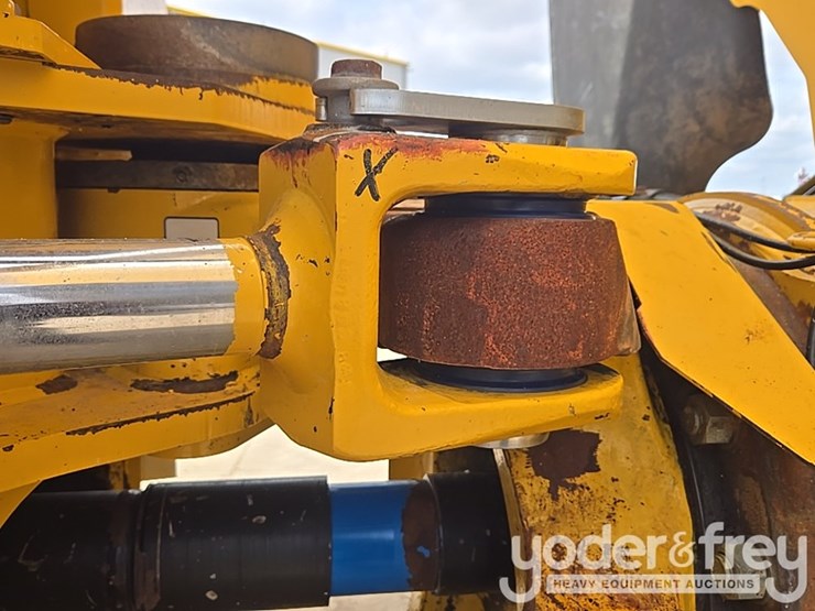 2018-deere-460e-image-36