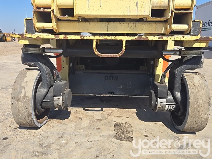 2018-jlg-3246es-image-17