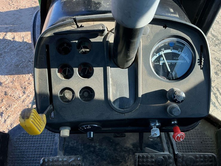 1980-john-deere-4440-image-16