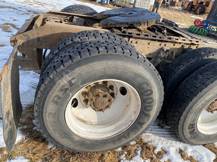 1999-kenworth-t800-image-30