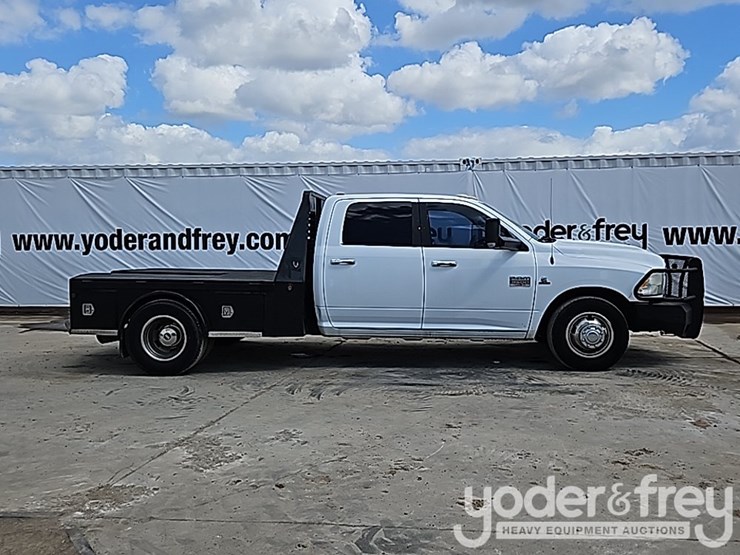 2010-dodge-ram-3500-image-6