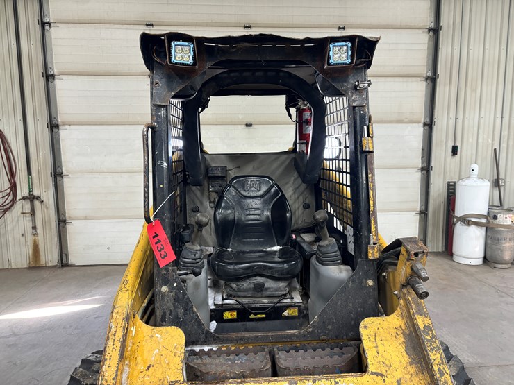 2013-caterpillar-226b3-image-15