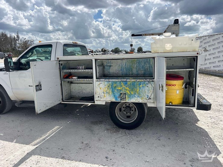 2012-ford-f350-image-17